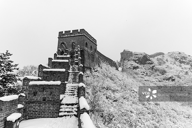 银装素裹古老的金山岭长城-万里长城雪景图片素材