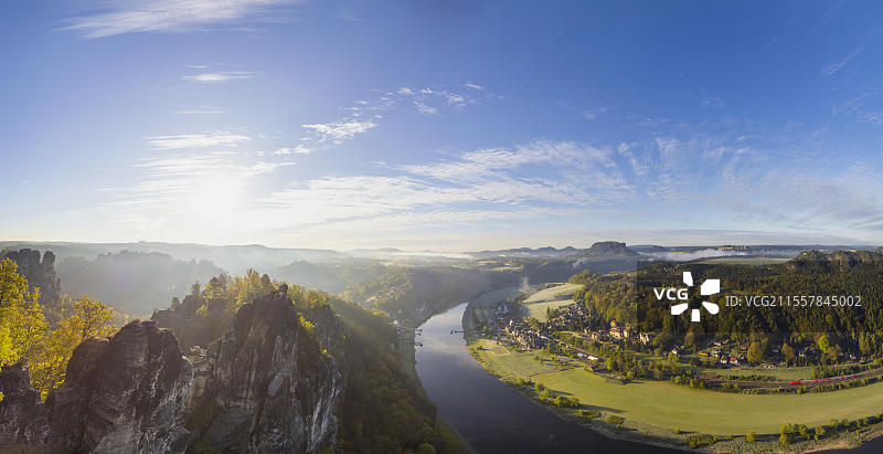 德国萨克森州拉滕的萨克森瑞士日出图片素材