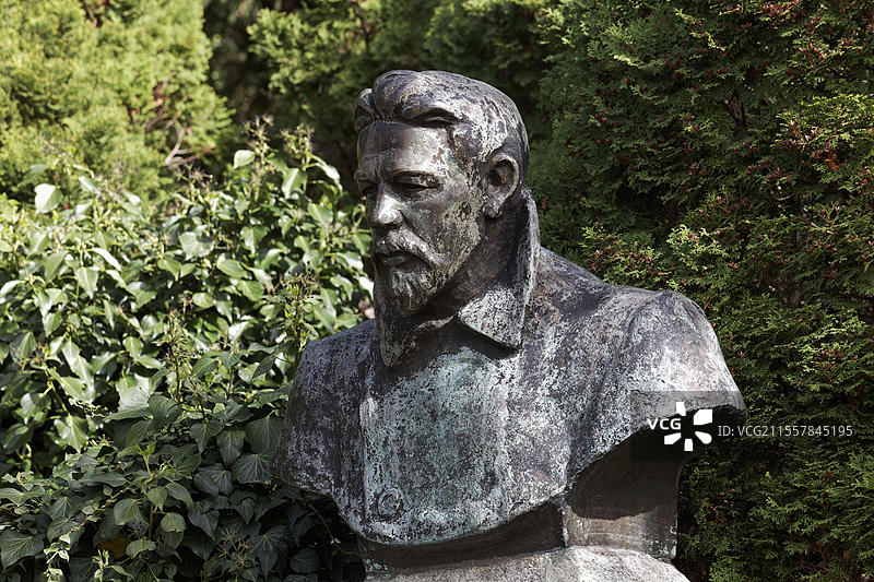 1992年的契诃夫雕像,青铜半身像,位于巴登维勒的Kurpark,黑森林,马克格雷夫勒地区,巴登-符腾堡州,德国,欧洲图片素材
