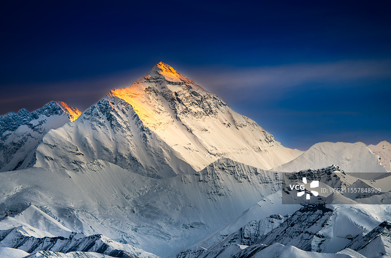 珠峰的最后一缕阳光图片素材