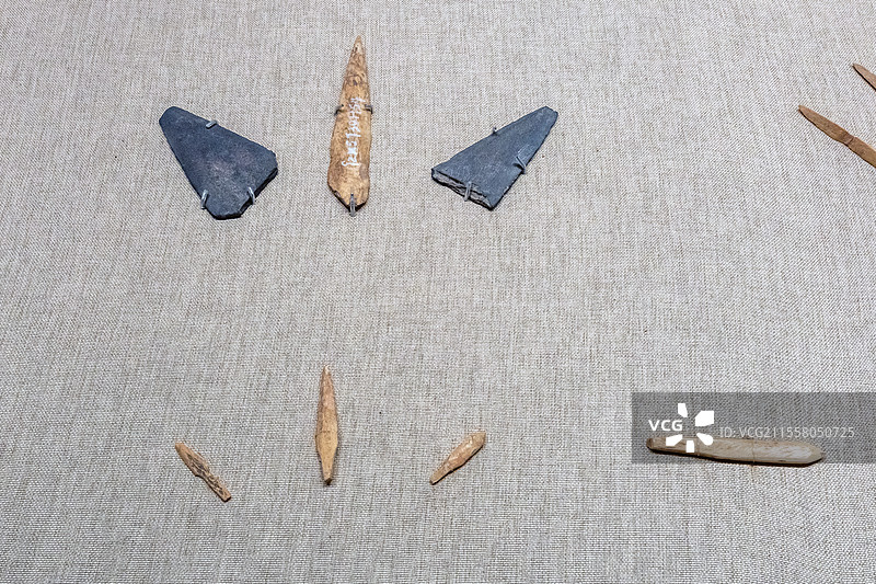 西宁市博物馆石矛铜石并用时代公元前2200-前1800年西宁城北区沈那遗址出土图片素材