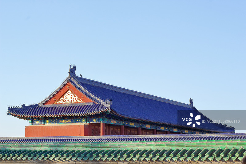 天坛祈年殿西配殿 屋顶 瓦壝墙 飞鸟图片素材