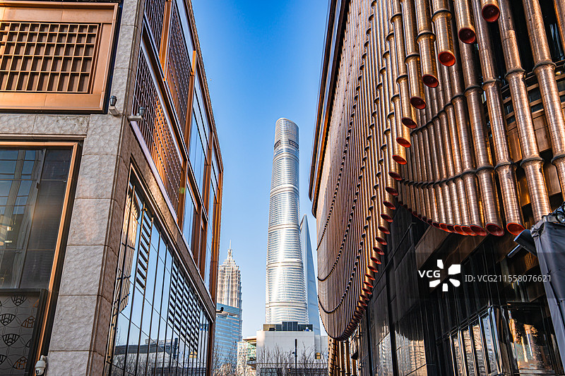 上海地标 复星艺术中心 上海中心 城市天际线 都市风光 摩天大楼图片素材