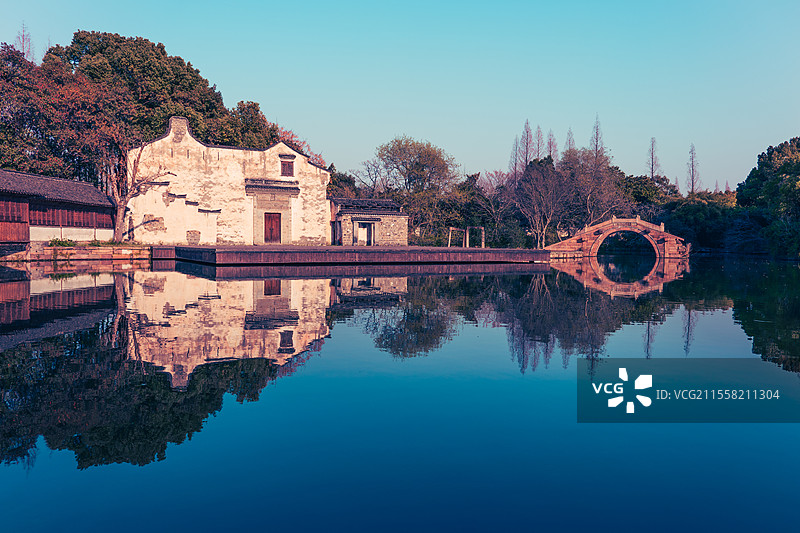 乌镇西栅水上戏台一景图片素材