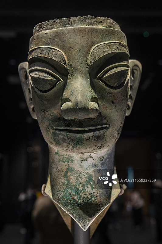 三星堆文物-三星堆博物馆展品陈列-黄金面具-青铜面具等图片素材