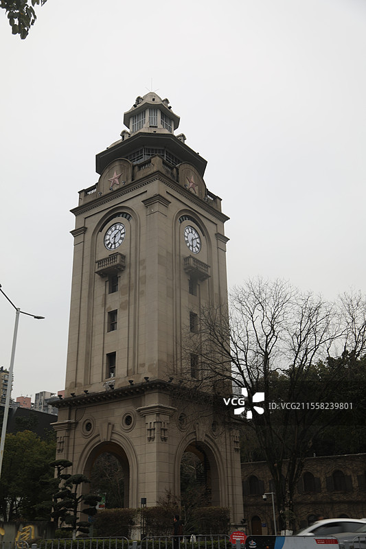重庆市万州西山公园钟楼建成于1930年，共十二层，高五十米，雄伟壮观，与上海海关钟楼齐名，长江三峡图片素材