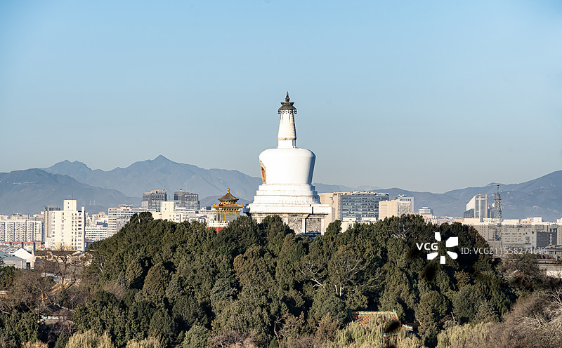 北海公园的白塔图片素材