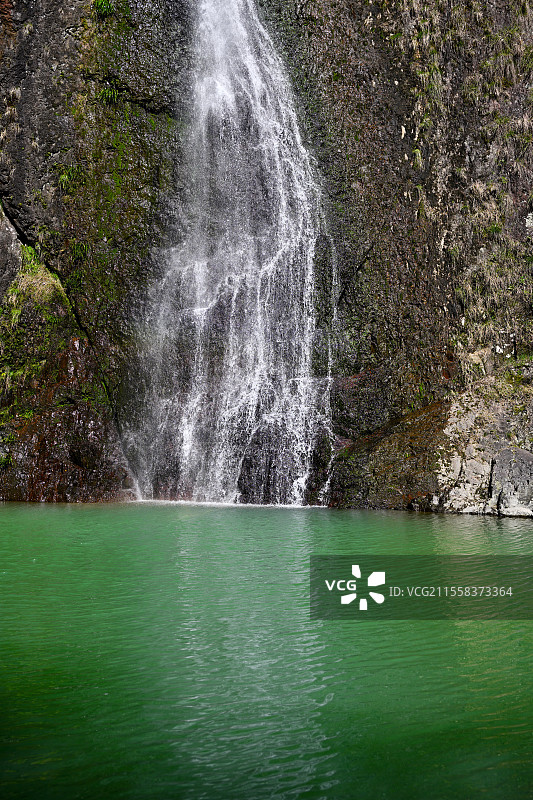 神秘的九龙飞瀑、深潭，运动，浙江绍兴安山古道徙步，2025年3月22日。图片素材