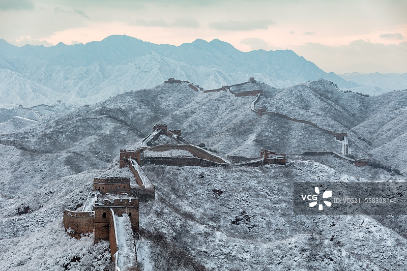 河北承德滦平金山岭长城雪景日落图片素材