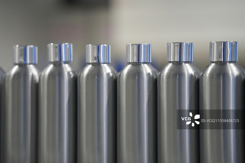 钢铁瓶子药瓶子图片素材