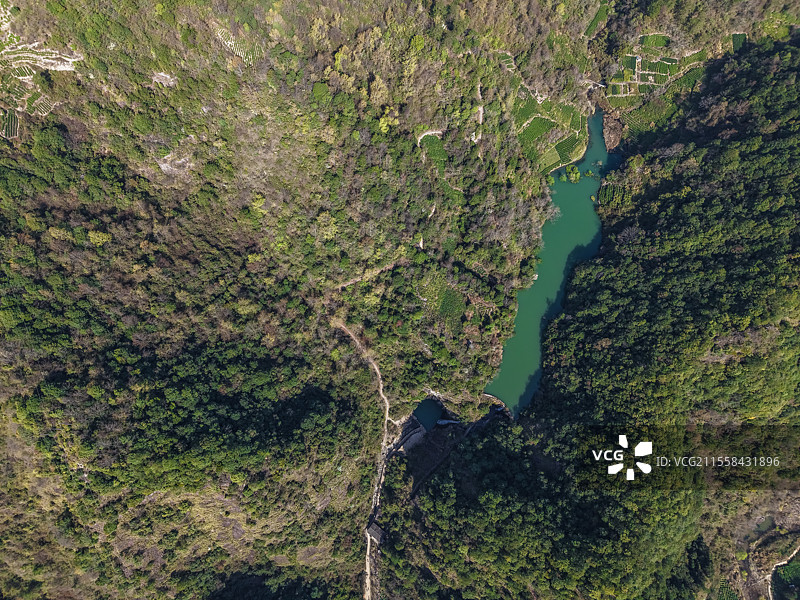 航拍浙江省绍兴市新昌县安山古道图片素材