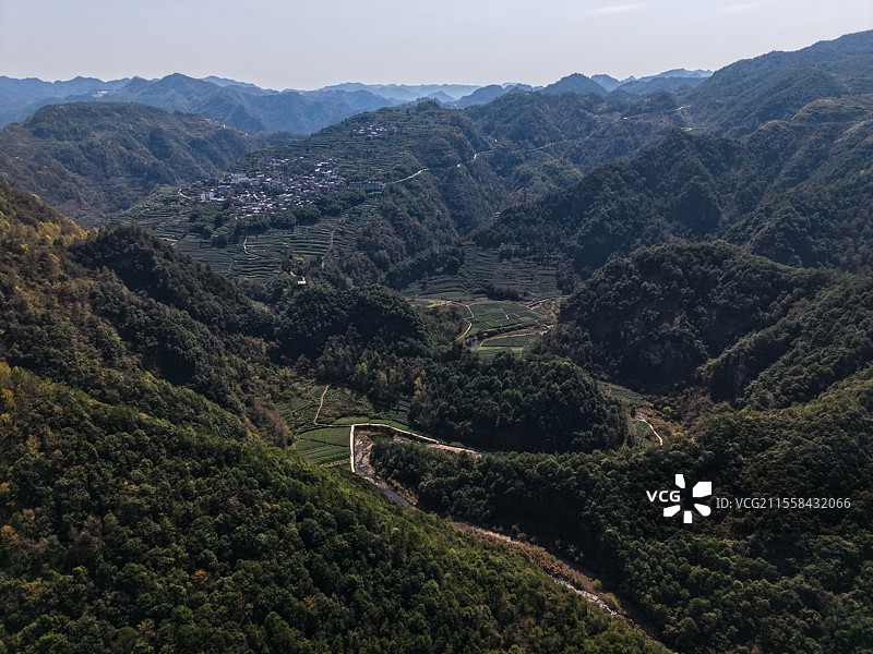 航拍浙江省绍兴市新昌县安山古道图片素材