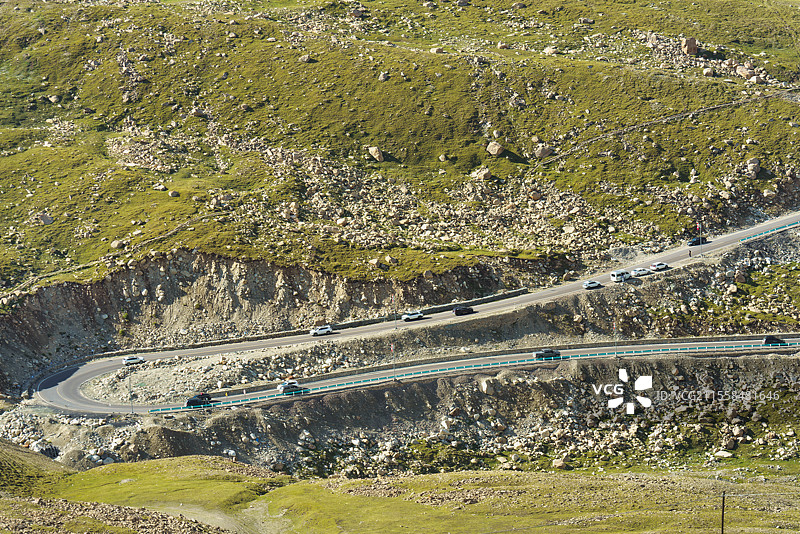 独库公路之新疆草原天路图片素材
