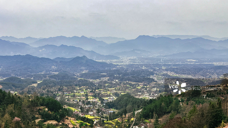 陕西汉中高视角拍摄春天田园风光全景及远景图图片素材