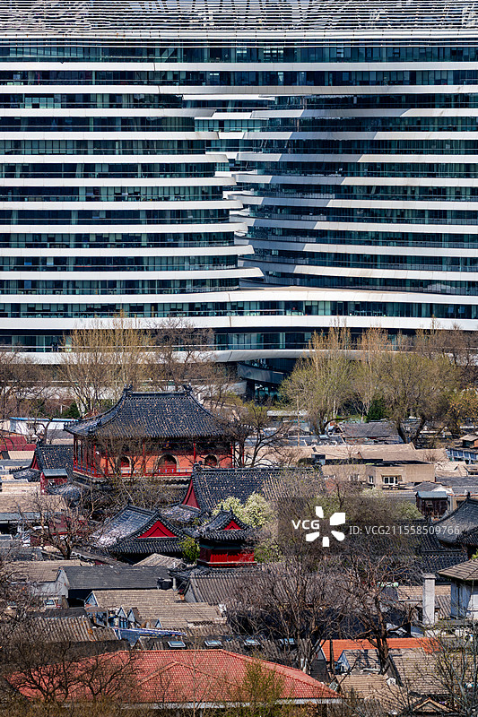 远眺智化寺梨花丁香 古今对比图片素材