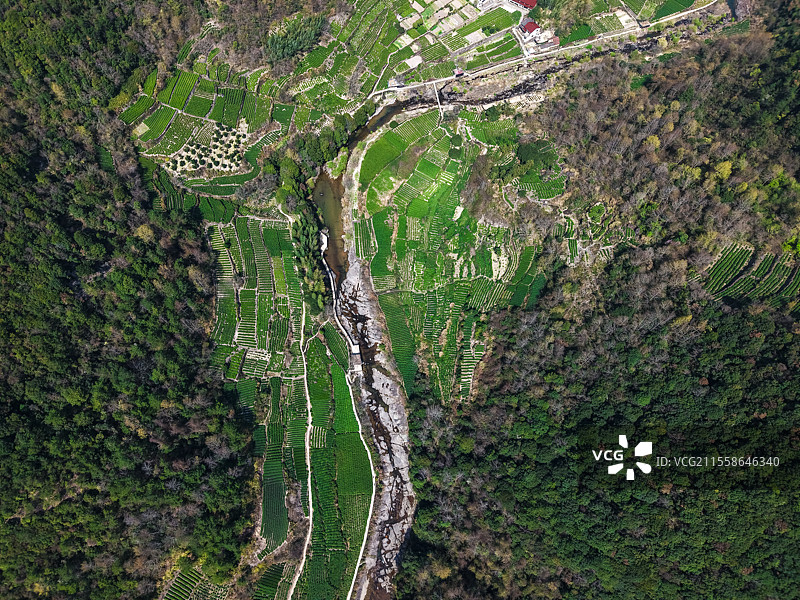 航拍浙江省绍兴市新昌县安山古道图片素材