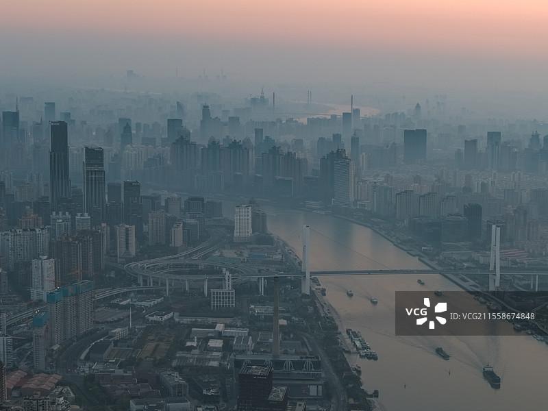 航拍上海城市天际线图片素材