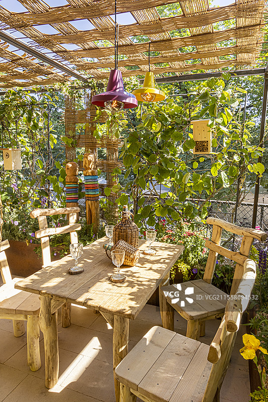 小型诗意花园，由斯特凡·穆勒设计，沙龙花园，图伊勒里花园，2023年5月，法国巴黎图片素材