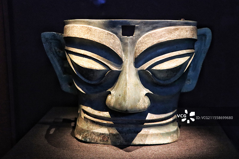中国考古博物馆-商朝铜面具图片素材