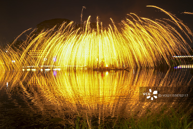 非遗打铁花图片素材