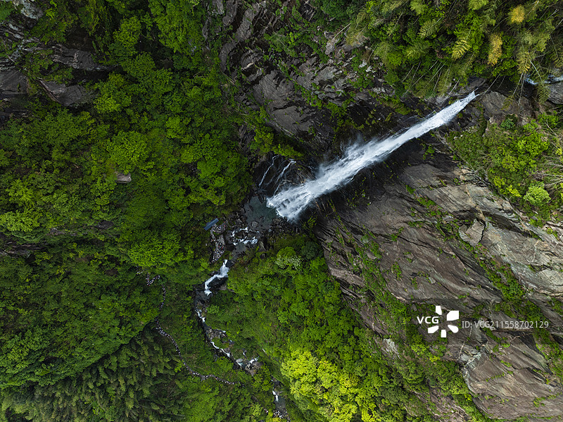 庐山秀峰瀑布航拍图片素材