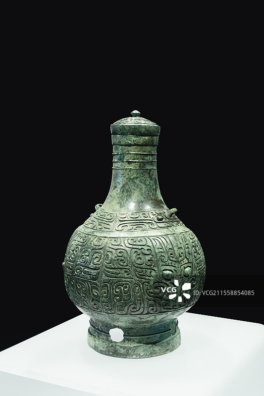 上海博物馆青铜器展品·壶：甲壶。商中期（公元前15世纪中叶—前13世纪）图片素材