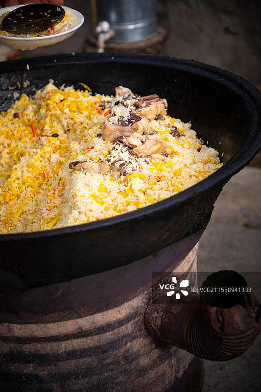 好吃的新疆特色美食手抓饭图片素材