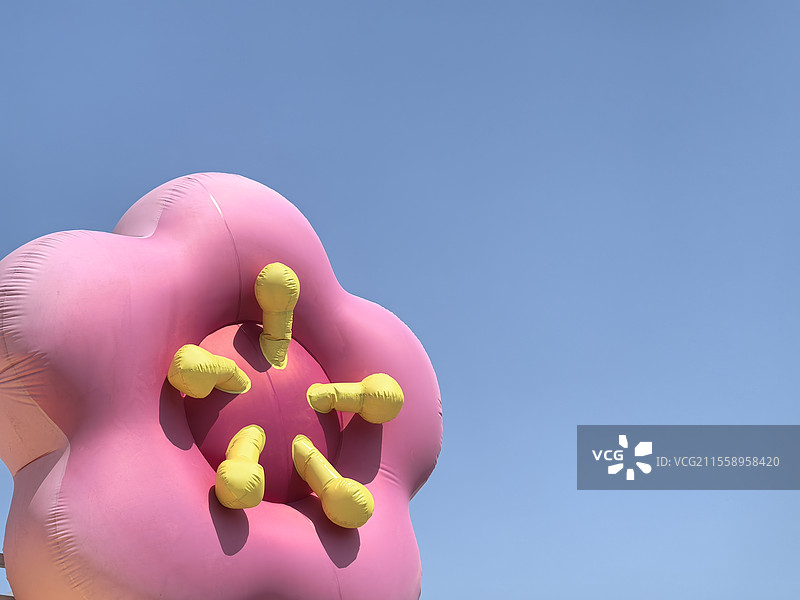 春天户外的樱花装饰图片素材