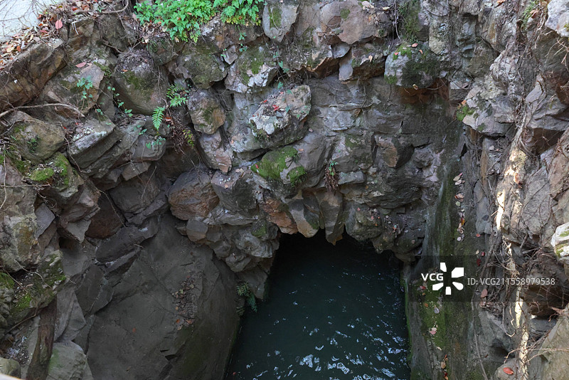 春天江苏苏州虎丘景区虎丘剑池河天下第三泉风光图片素材