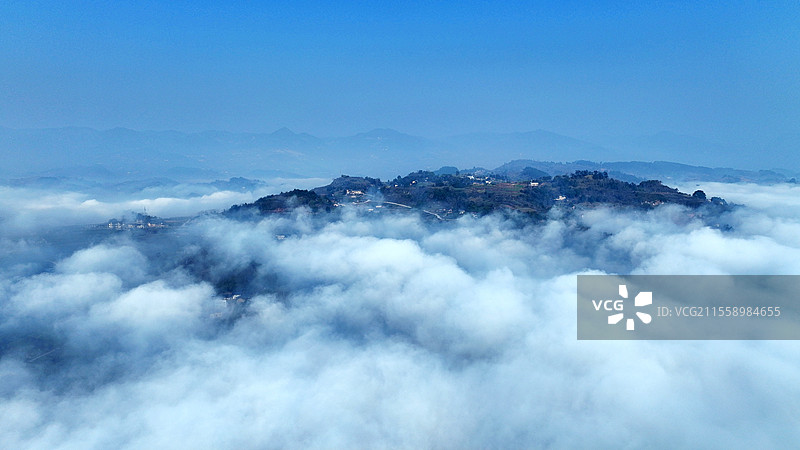 乡村云海：重庆金刀峡三圣镇的云海图片素材