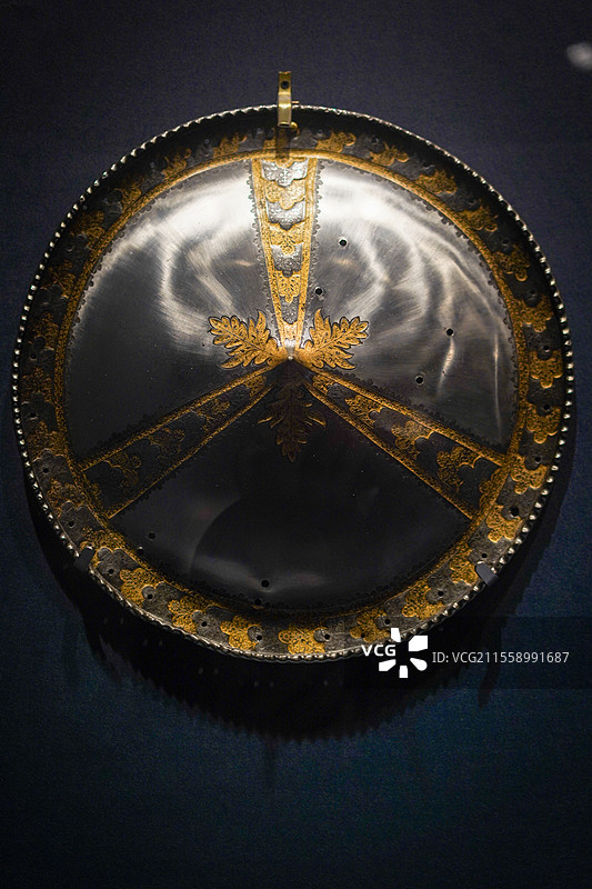 钢铁与荣耀——欧洲骑士盔甲与文化展：小圆盾图片素材