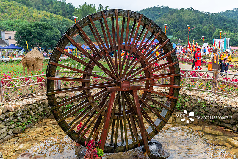 大水车，永宁镇横垌瑶族盘王节，广东省阳江市阳春市图片素材