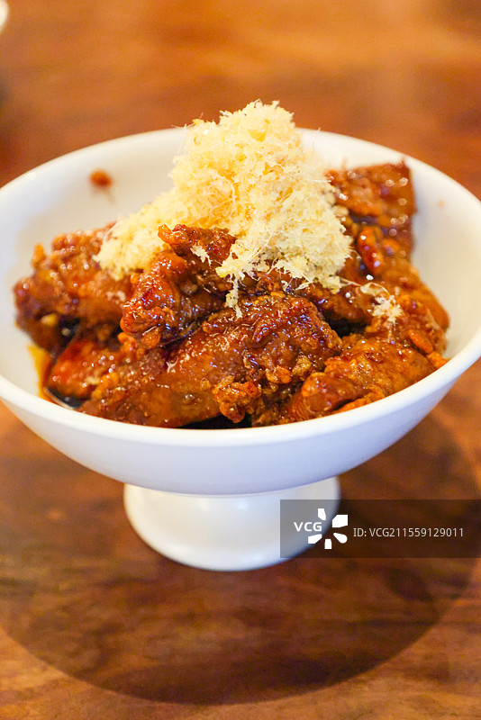 苏州美食红汤面和姜松猪肝图片素材