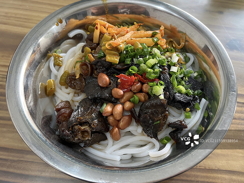 一碗桂林米粉特写图片素材
