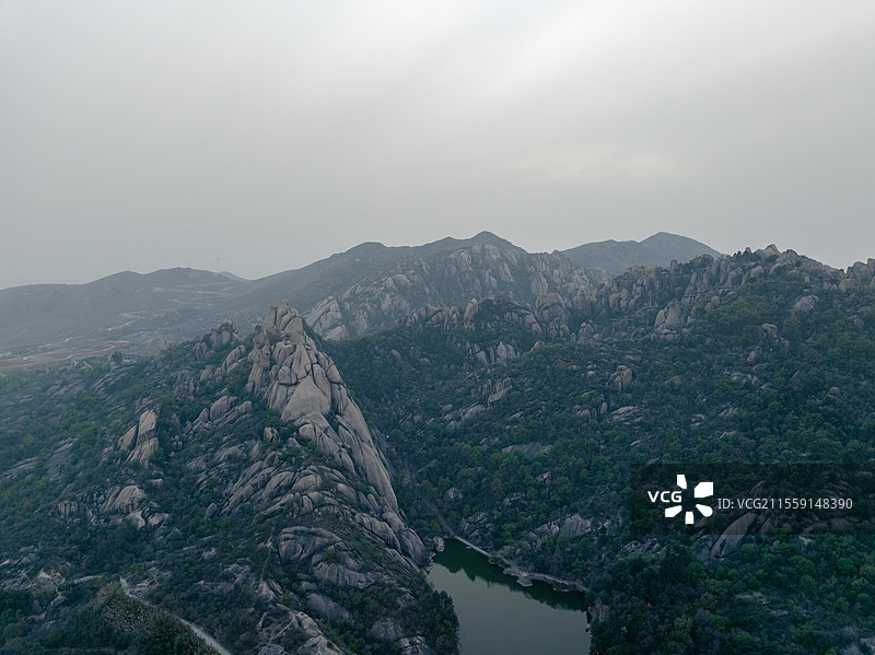 河南 驻马店 遂平县 嵖岈山 风景区 天磨湖 春天 全景图片素材