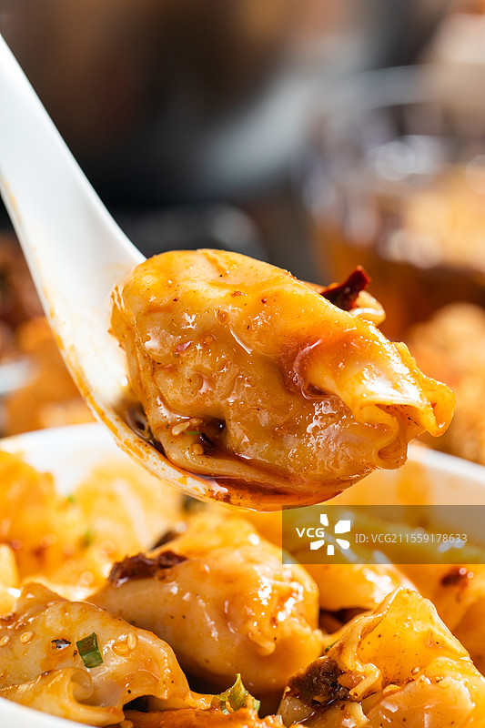 红油抄手钟水饺成都美食四川成都特产饺子干拌饺子扁食面食图片素材