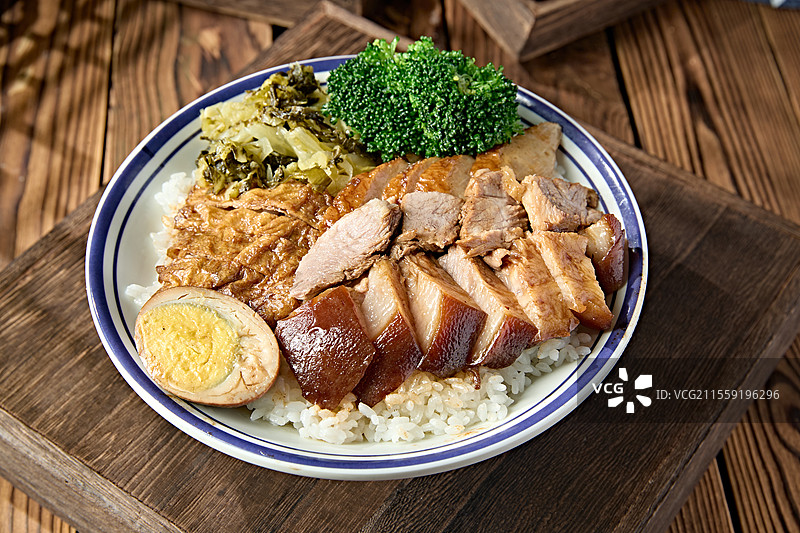 重庆卤味套餐饭-猪脚肉卷双拼套饭图片素材