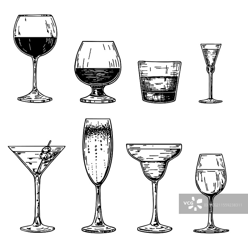一组玻璃高脚杯的墨水手绘图，孤立展示图片素材