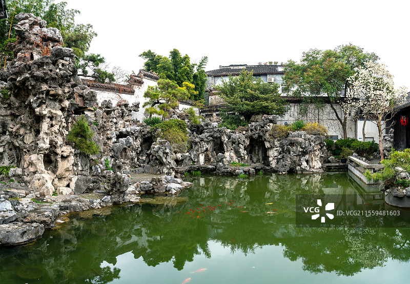 扬州何园内的片石山房假山图片素材