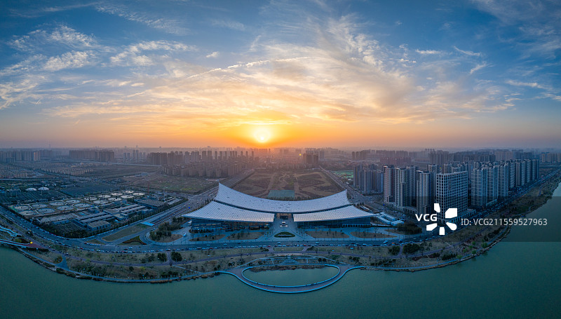 航拍西安长安书院夜景晚霞火烧云图片素材