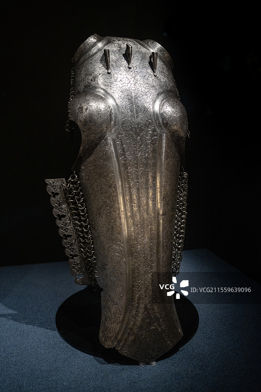 意大利都灵王宫博物馆 欧洲骑士盔甲与文化展 马面甲图片素材