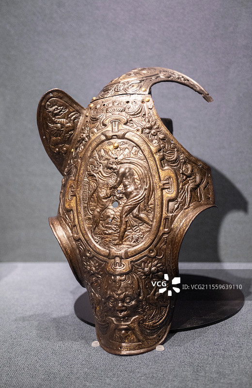 意大利都灵王宫博物馆 欧洲骑士盔甲与文化展 马面甲图片素材