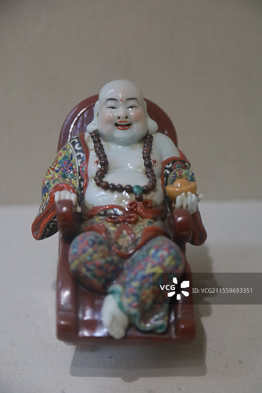 传统佛造像泥塑木雕图片素材