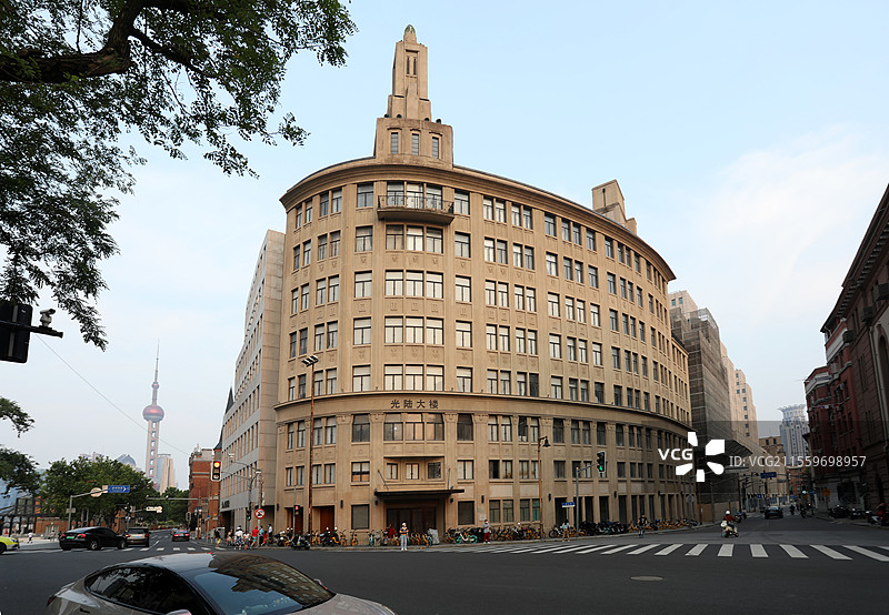 上海外滩源的新老建筑图片素材