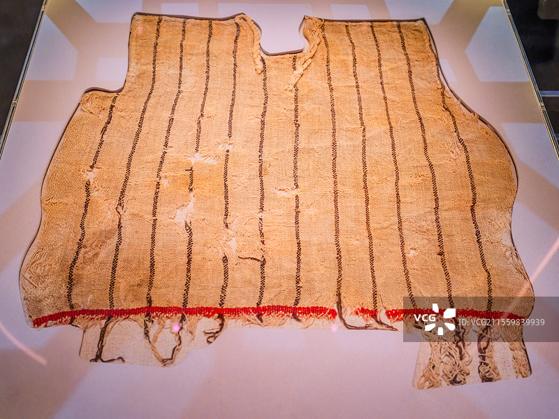 湖南省博物院且末扎滚鲁克墓地出土周代毛布护胸图片素材