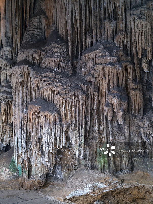 泸西县的溶洞阿庐古洞图片素材