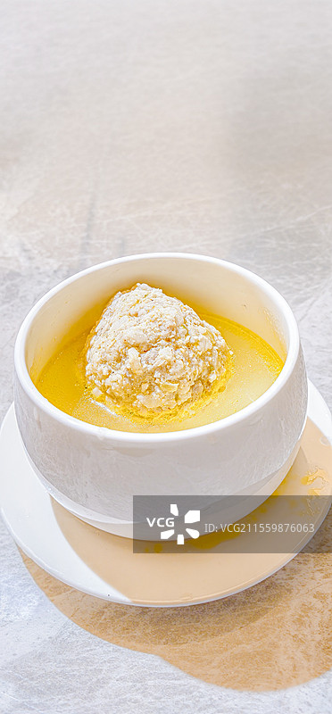 扬州美食淮扬菜蟹粉狮子头图片素材