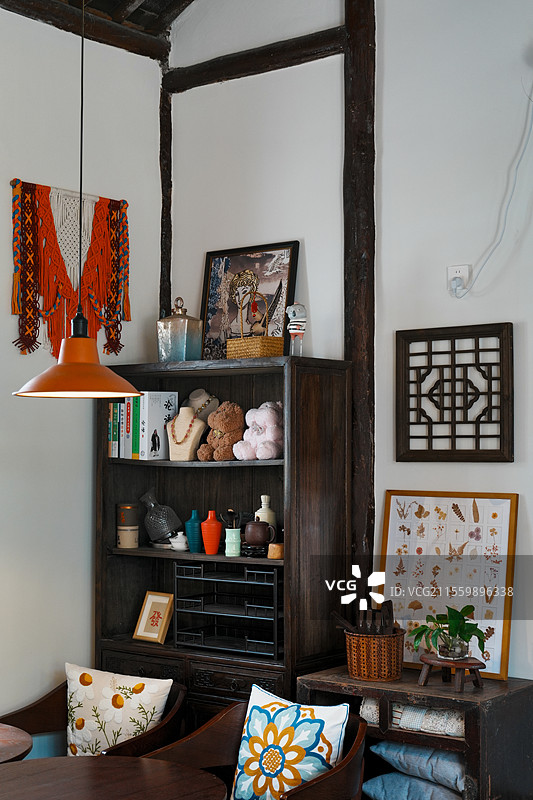 镇江西津渡古镇里的特色咖啡厅布置图片素材