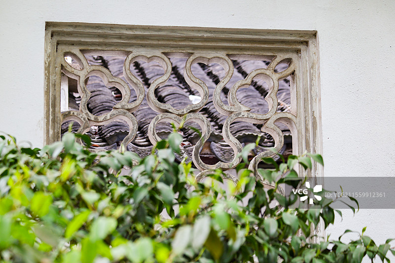 春天苏州古典园林之留园的各种花窗合集图片素材