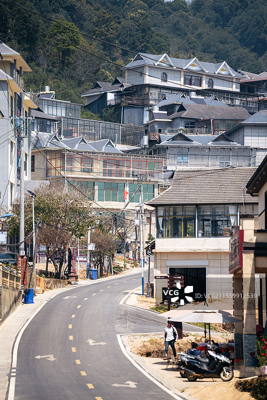 云南西双版纳傣族自治州勐海县布朗乡新班章村图片素材